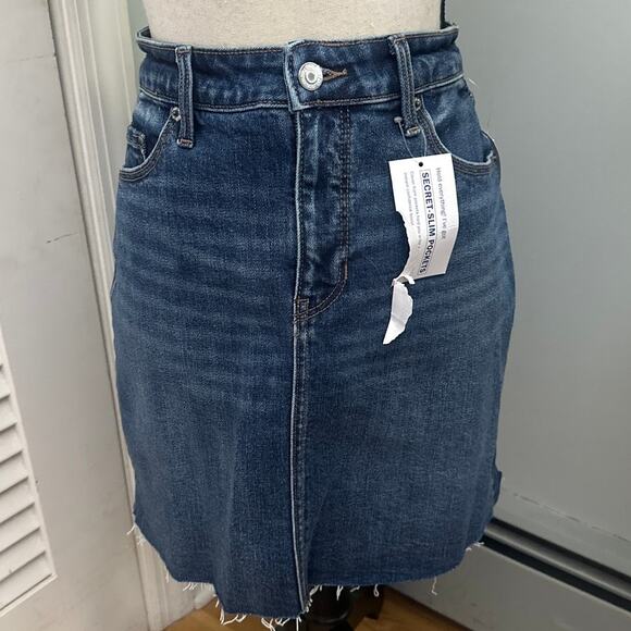 OLD NAVY Womens Skirt 6 Denim Dark Wash Secret Slim Pockets Raw Hem Stretch - Picture 1 of 13